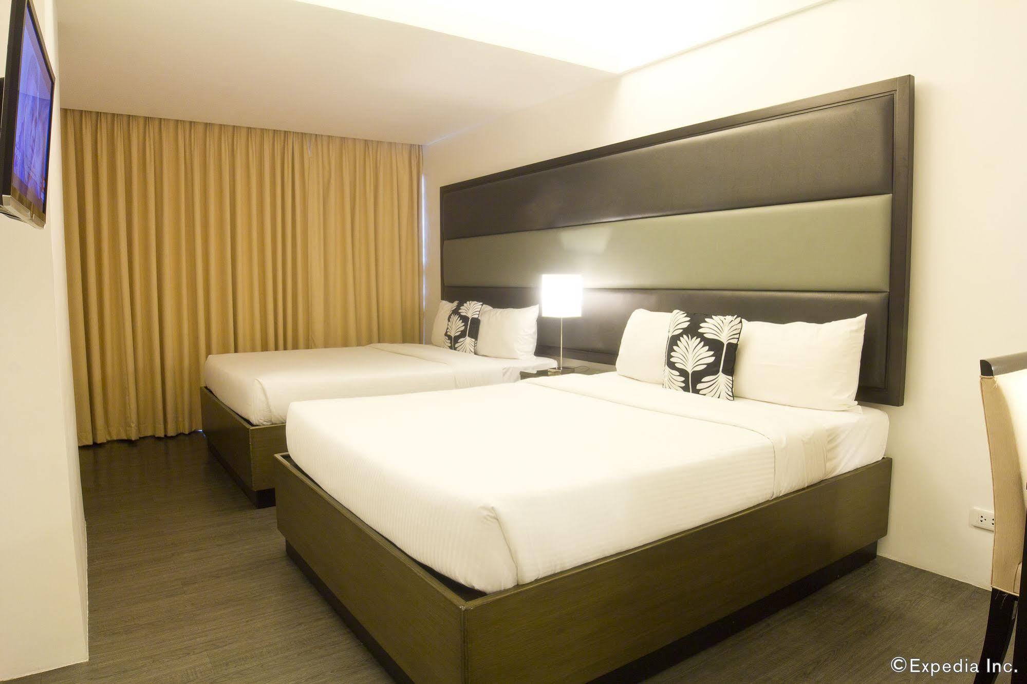 Privato Ortigas Hotel Pasig City Kültér fotó